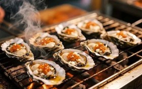 拒绝“泥沙雷”！一米八生蚝：用730天慢养，撑起深夜鲜味